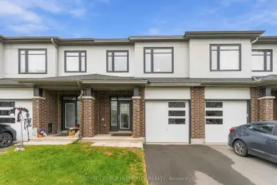 172 ANGELONIA Crescent, Blossom Park - Airport and Area, ON K1T 0Y4