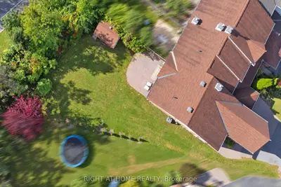 24 HARRINGTON Court, Kanata, ON K2K 2S7