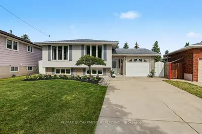 30 Catalina Drive, Hamilton, On L8g 2m5
