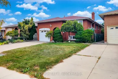 23 Tara Court, Hamilton, On L8k 6e5