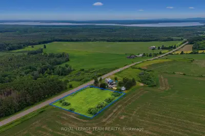 000 Lookout Road, Whitewater Region, On K0j 2l0