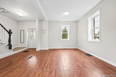 459 Somerset Street, Pembroke, On K8a 4c5