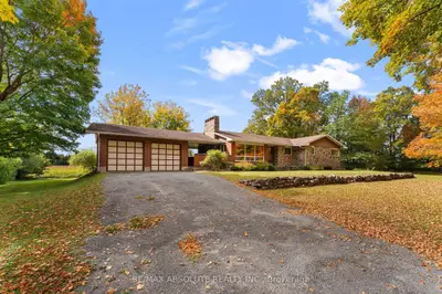 327 Nieman Drive, Mcnab/braeside, On K7s 3g8