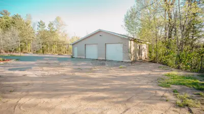 84 Sandy Beach Road, Laurentian Valley, On K8a 6w8