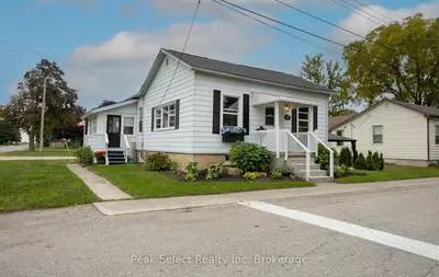 103 Park Street, South Huron, On N0m 1s2
