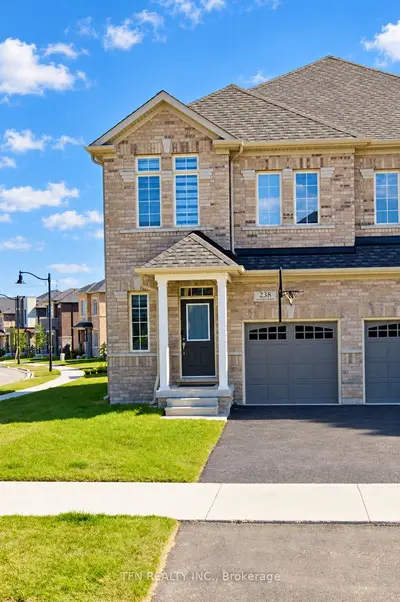 238 Skinner Road, Hamilton, On L8b 1x2
