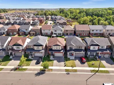 43 July Avenue, Hamilton, On L8j 0m4