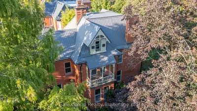 105 Vansittart Avenue, Woodstock, On N4s 6e5