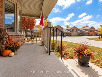 50 Galt Road 238, Stratford, On N5a 0b2