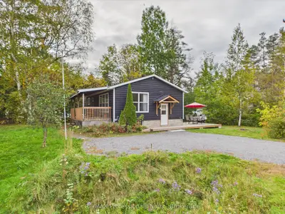 2 SILVER Street, Huntsville, ON P1H 1M1
