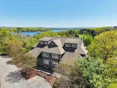 1 Tree Tops Lane 302, Huntsville, On P1h 1a9