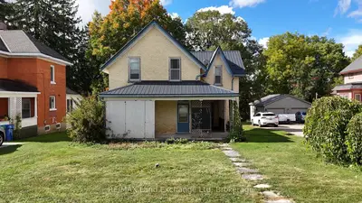 126 Diagonal Road, North Huron, On N0g 2w0