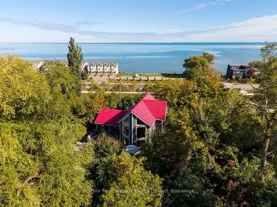 190 Lakeshore Road E, Blue Mountains, On L9y 0m9
