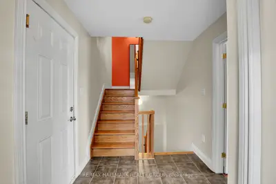 3356 CARLING Avenue, Crystal Bay - Rocky Point - Bayshore, ON K2H 0A7