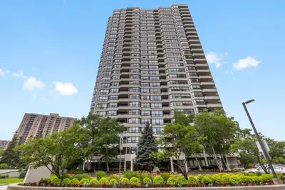 1510 RIVERSIDE Drive 2001, Alta Vista and Area, ON K1G 4X5