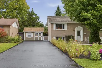366 Roosevelt Drive, Kingston, On K7p 0l8