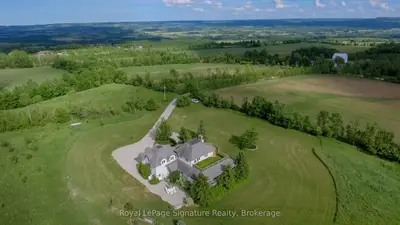 807035 25th Side Road, Grey Highlands, On N0c 1g0