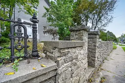 716 King Street W, Prescott, On K0e 1t0
