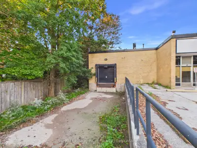 33 Argyle Street, Grey Highlands, On N0c 1h0