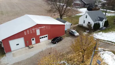 33 Beechwood Avenue, Lambton Shores, On N0n 1j0