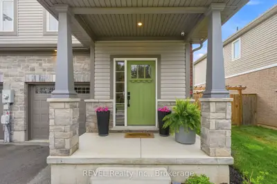 11 Lymburner Street, Pelham, On L0s 1e6