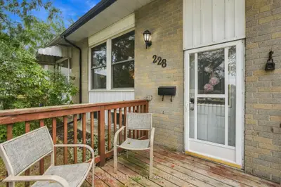 228 Golden Orchard Drive, Hamilton, On L9c 6j7