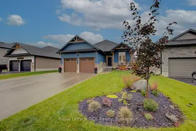 137 Walsh Street, Wellington North, On N0g 1a0