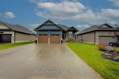 137 Walsh Street, Wellington North, On N0g 1a0