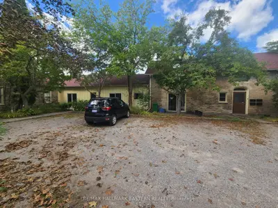 11 Argyle Street, Peterborough, On K9h 7m2