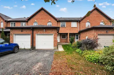 49 Robarts Crescent, Kanata, On K2l 3z3