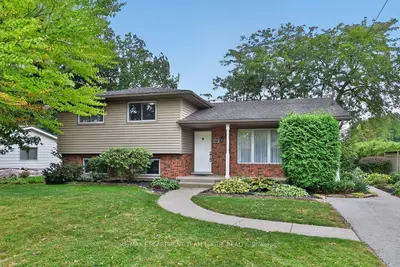 3236 First Avenue, Lincoln, On L0r 2e0