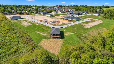 85 Pike Creek Drive, Haldimand, On N0a 1e0