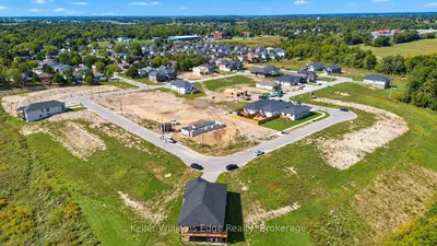 85 Pike Creek Drive, Haldimand, On N0a 1e0