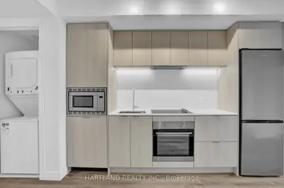 1 Jarvis Street 928, Hamilton, On L8r 3j2
