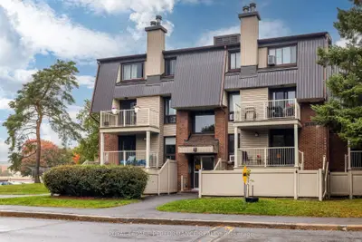 18 Sweetbriar Circle 7, Barrhaven, On K2j 2k4