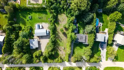 122 James Street, Blue Mountains, On L9y 0t6