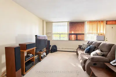 15 Nicklaus Drive 804, Hamilton, On L8k 5j5
