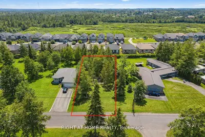 239 FRONT Street W, Kawartha Lakes, ON K0M 1A0