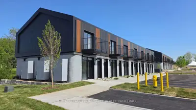 425 Fourth Street 103, Gananoque, On K7g 2x2