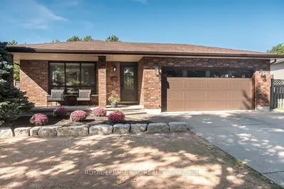7979 Oakridge Drive, Niagara Falls, On L2h 2w1