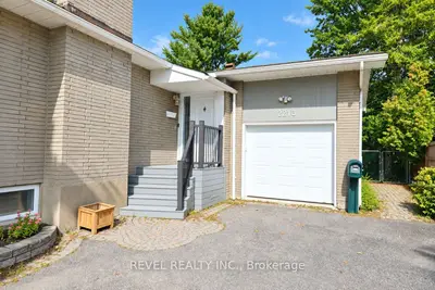 2213 CIRCLE Place, Elmvale Acres and Area, ON K1G 3E2