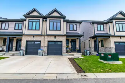 601 Lions Park Drive 62, Strathroy-caradoc, On N0l 1w0