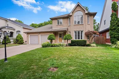 98 Debora Drive, Grimsby, On L3m 4j3