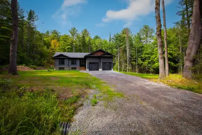 260 Stephenson 2 Road W, Huntsville, On P0b 1m0
