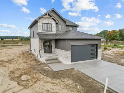 5 Doerr Court, North Middlesex, On N0m 1a0