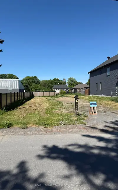4 Cockburn Street, Stittsville - Munster - Richmond, On K0a 2z0