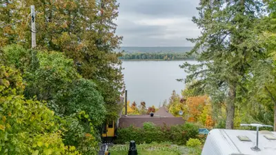 1587 LILAC Lane, Orleans - Cumberland and Area, ON K4C 1C4