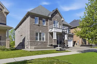 43 Fleming Crescent Lower, Haldimand, On N3w 0c3