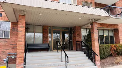 300 Keats Way 207, Waterloo, On N2l 6e6