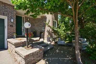 22 Terrace Drive, Bells Corners And South To Fallowfield, On K2h 9n2